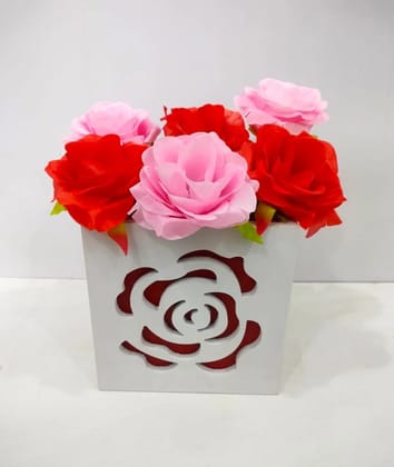 Rave Creations Valentine Day Decorative Gift Square Empty Basket Gifts Hamper Basket Serving wine,chocolate and other goodies Basket for Valentines And Special occassions White Red