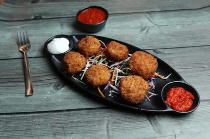 Veg Kurkure Momos [6 Pieces]