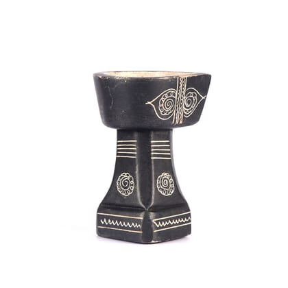 Soapstone Kuthuvilakku-Small
