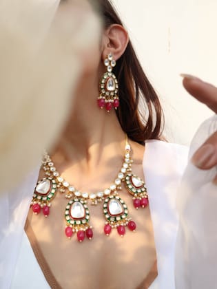 Leela Red Polki Necklace Set-Red