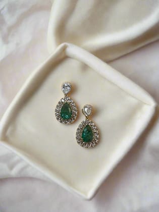 Hoor Mahira Earrings