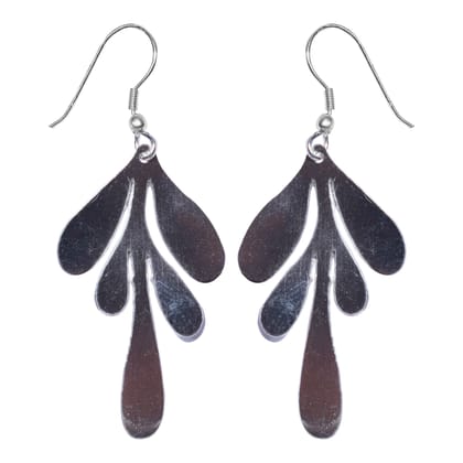 Handcrafted Leaf Design Earring