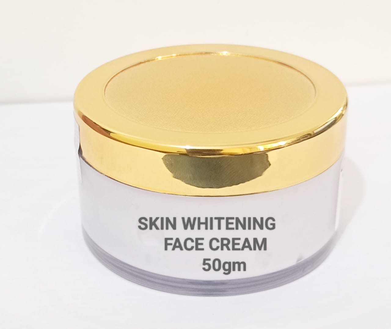 SKIN WHITENING FACE CREAM
