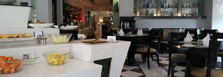 New Town Cafe - Park Plaza