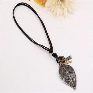 Leaf Pendant with chain