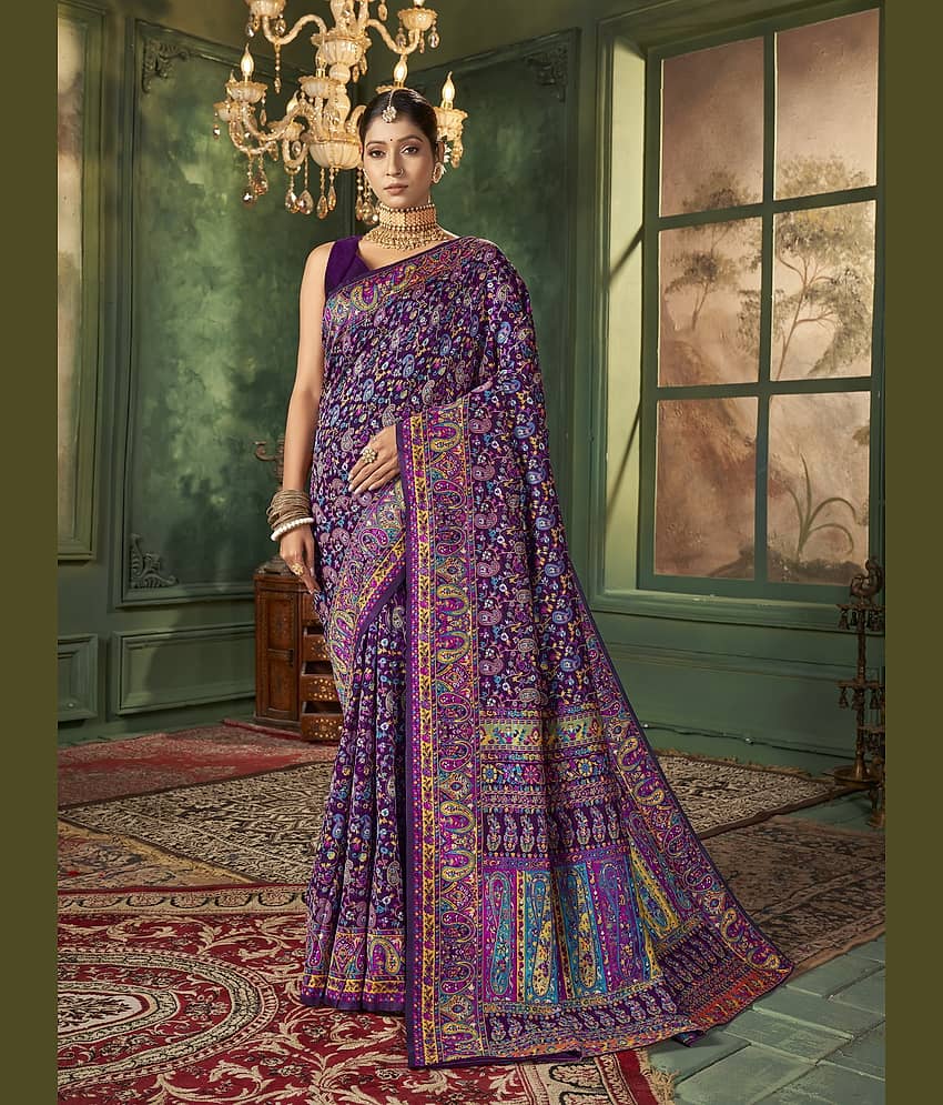 Sariya Jacquard Printed Saree With Unstitched Blouse Piece ( Green )