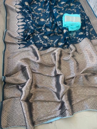 Pure Georgette  fabric with beautiful full bnarsi  zari  zari all over and siroski work  zari havvy contrast bp suppr
