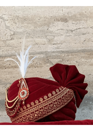 MAROON MICROVELVET DORIWORK SAFA