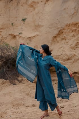 Yale Blue Kurta Set with Dupatta-L