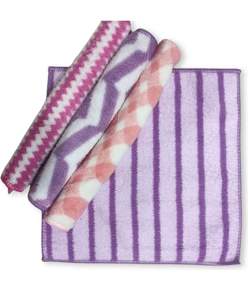 Extra Soft and Super Absorbent Face Towels (Random Designs & Color) (25 x 25 CM) Pack of 4