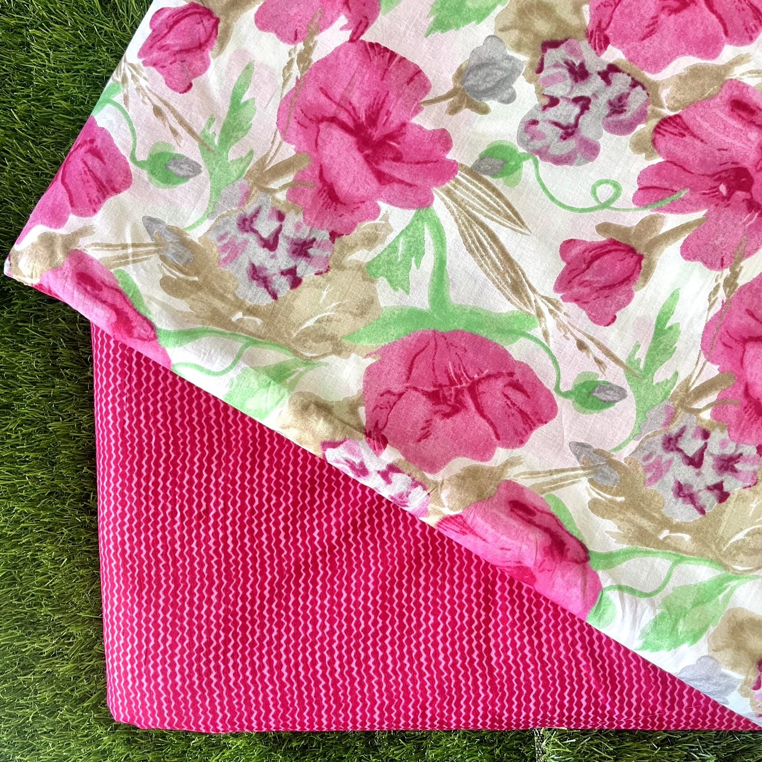 Pure cotton top and bottom set (2.5 mtr top, 2.5 mtr bottom)-As shown in picture / 2.5 mtr each / Pure cotton