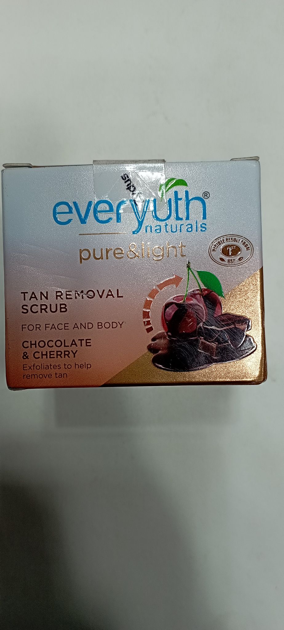 Everyuth naturals pure & light tan removal scrub chocolate & cherry 50g 