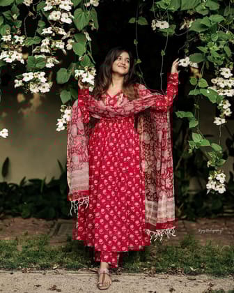 Red Pure Cotton Hand Block Prined Kurti and Dupatta-M