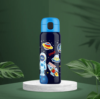 Space Theme Kids Water Bottle  Astronaut Design with Straw(800ML) | Kiddospedia
