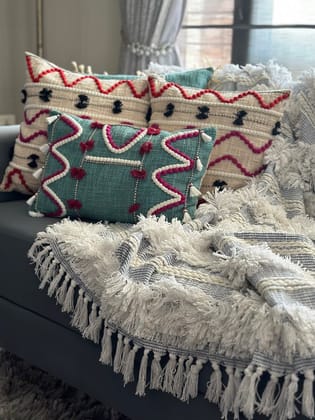 KRI India Snow White Blue Sofa Throw | Light Blue & White  | 51x65 inches  | Wash & Care | 100% Cotton | Handcrafted in India. 100% organic & natural.
