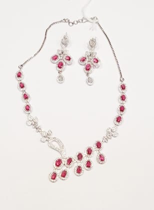 NECKLACE AD