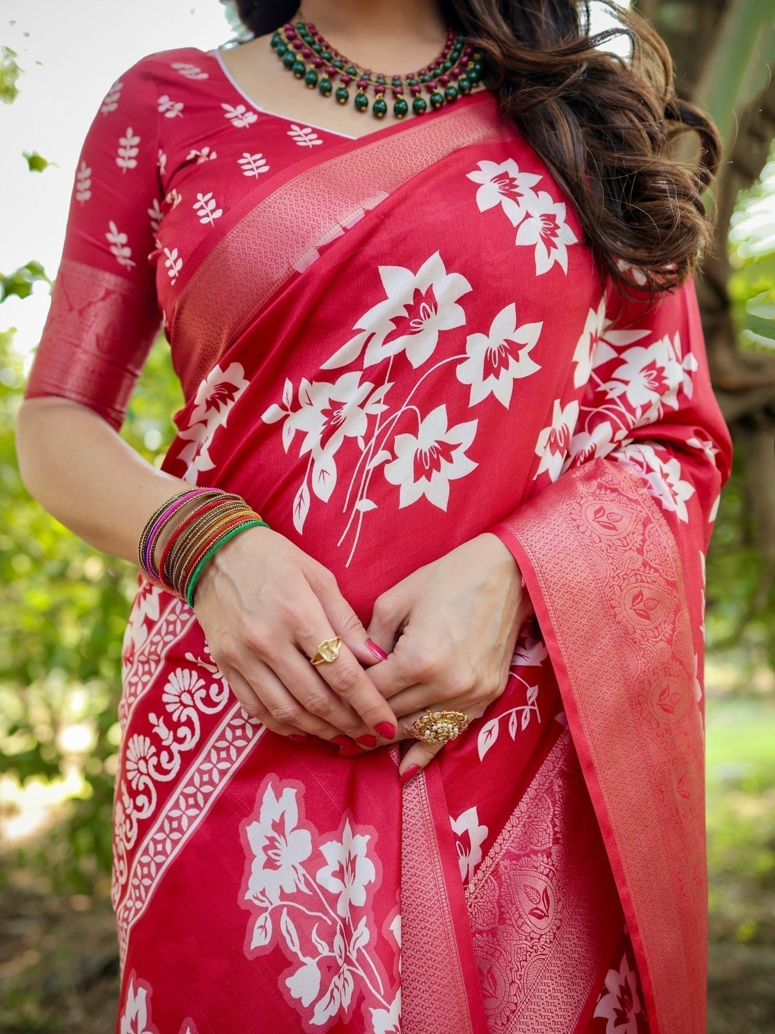 Graceful Red Tussar Silk Saree with White Floral Design and Zari Border-Regular