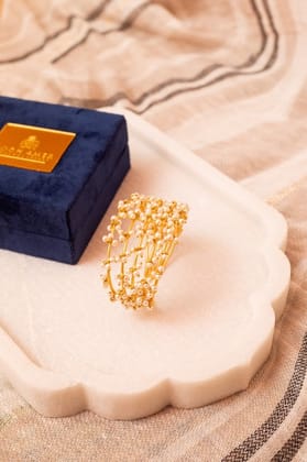 PEARL BRACELET
