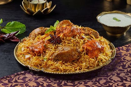 Spicy Do Gosht Ki Dum Biryani (Mutton & Chicken Dum Biryani)