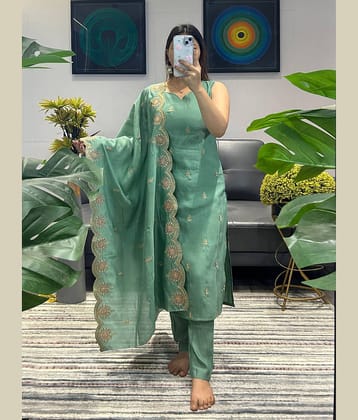 Trijal Fab Women Cotton Blend Embroidered Straight Kurti With Pants ( Green )