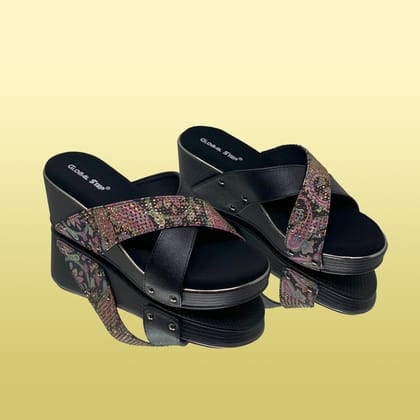 Embellished Wedge Sandals-Black / 36