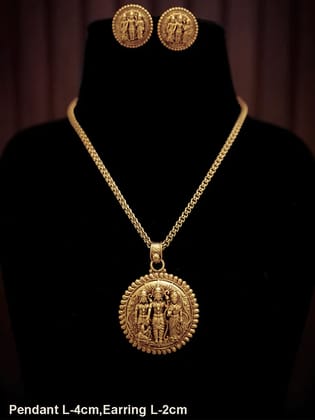 Ram durbar pendant in chain with circular studs