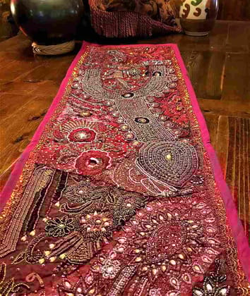 Kundan Work Runner & Wall Hanging