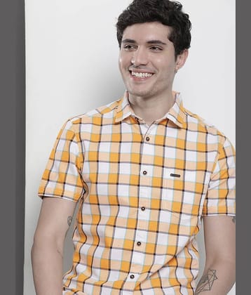 The Indian Garage Co Men Slim Fit Opaque Checked Casual Shirt