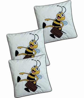 Hugs'n'Rugs White Cotton Cushion Covers - Set Of 3