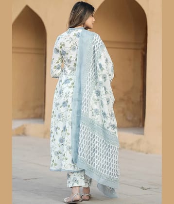 VASTRANARI Women Cotton Printed Straight Kurti With Pants ( Multicolor )
