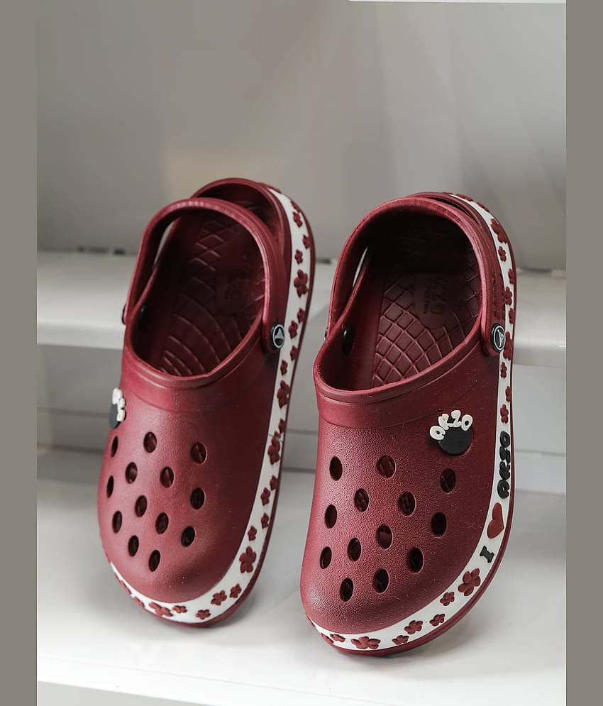 Abros Maroon Clogs