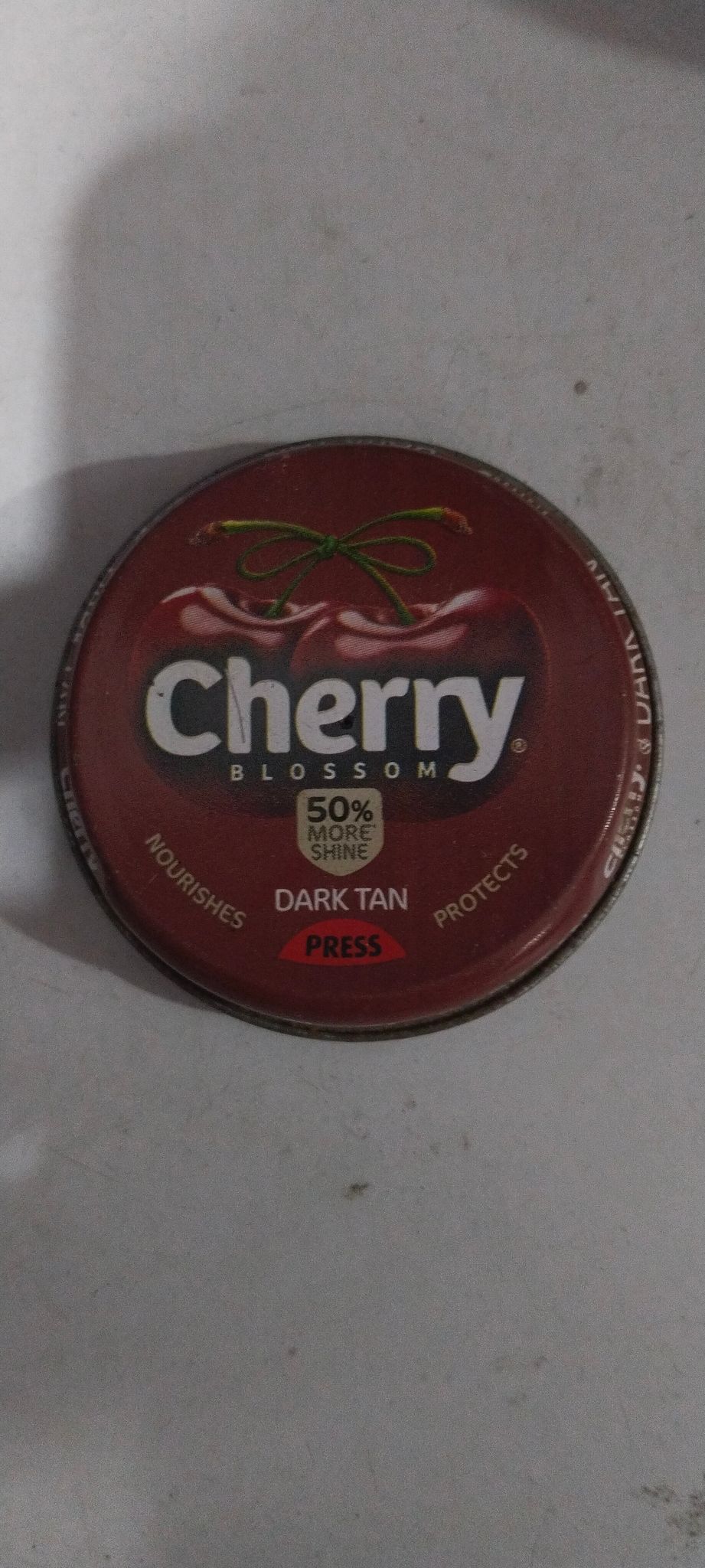 Cherry blossom Dark tan  shoe polish