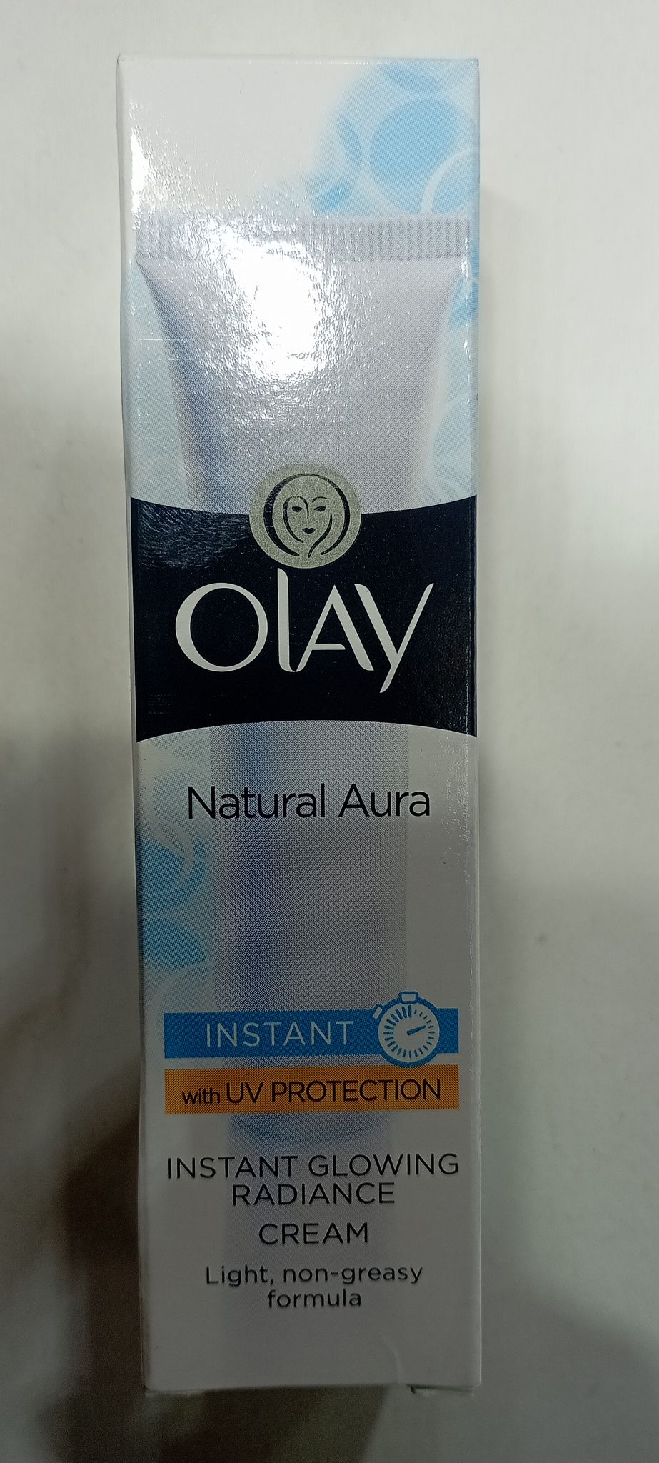 Olay natural aura instant with UV protection cream 20 g