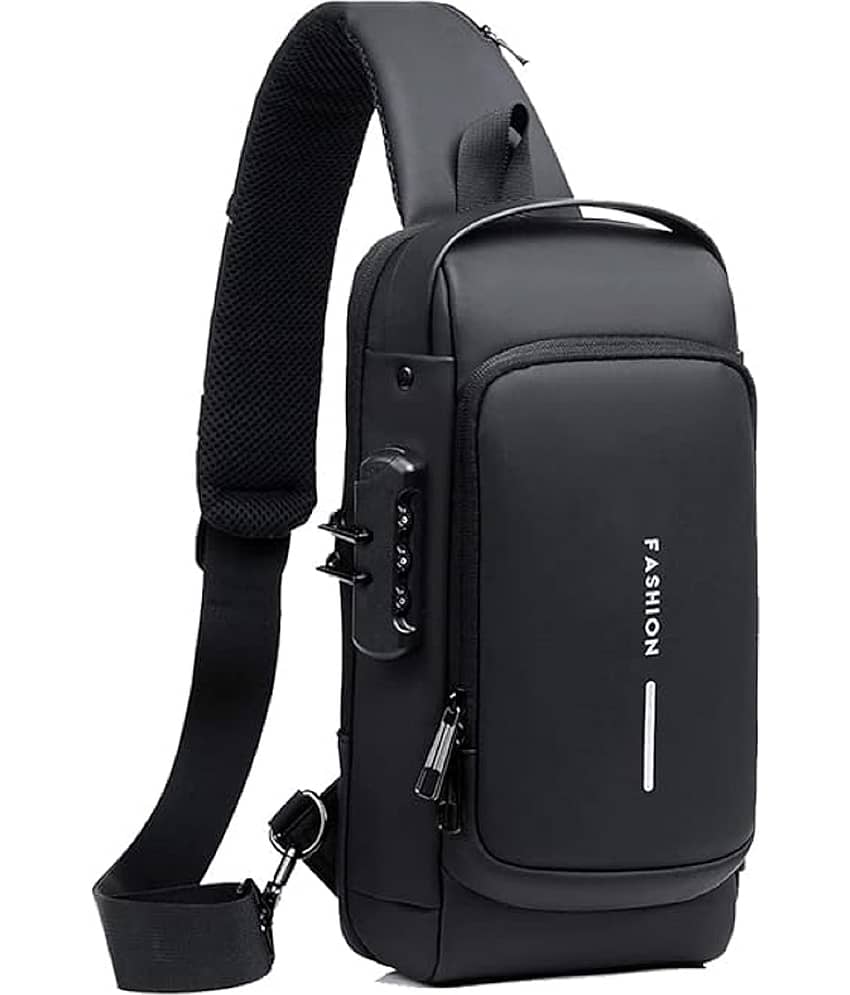 Shopeleven Black Solid Messenger Bag