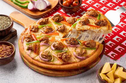 Chicken Tikka Pizza