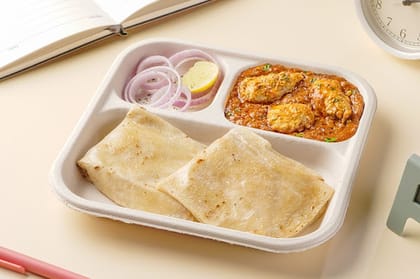 Chicken Mughlai Gravy With Rumali Roti Lunchbox