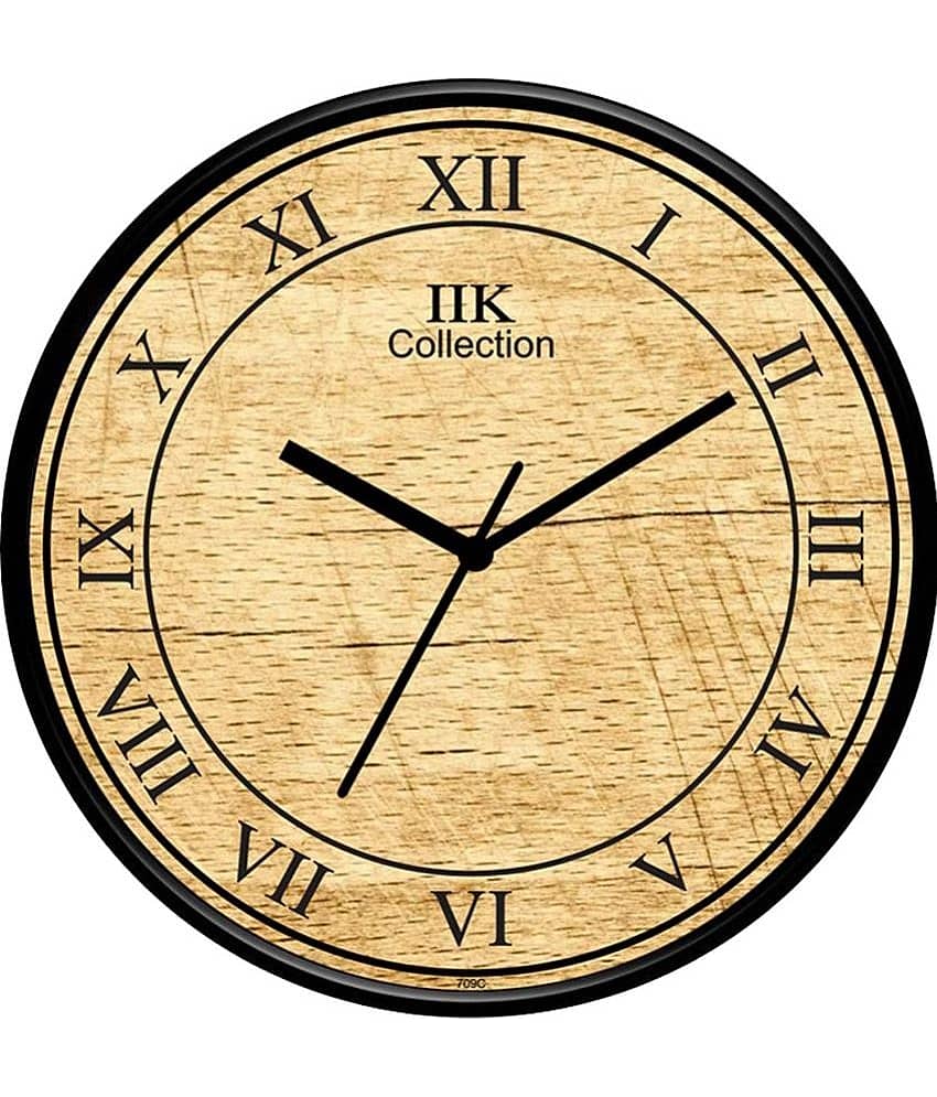 IIK COLLECTION - Circular Analog Wall Clock