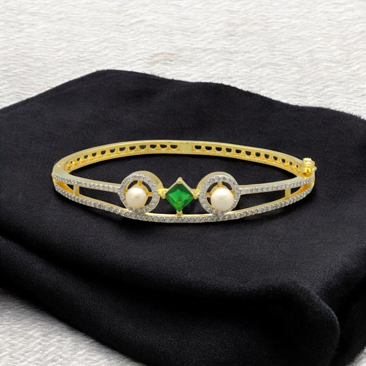 Sri Jagdamba Pearls  Imperial Radiance Pearl Bracelet For Women Girls