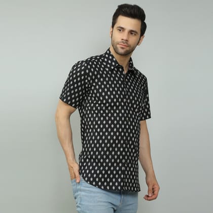 black Cotton printed half sleeves shirt-L