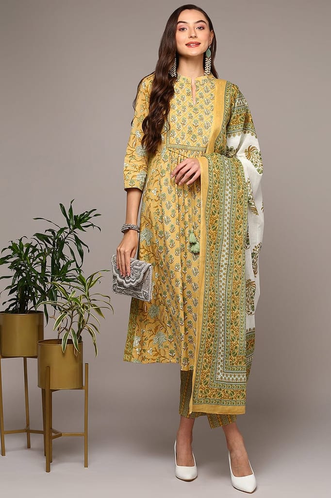 Yellow Pure Cotton Printed Flared Suit Set VKSKD1971 - Kurtas & Kurta Sets | Buy online on ZillyBuy