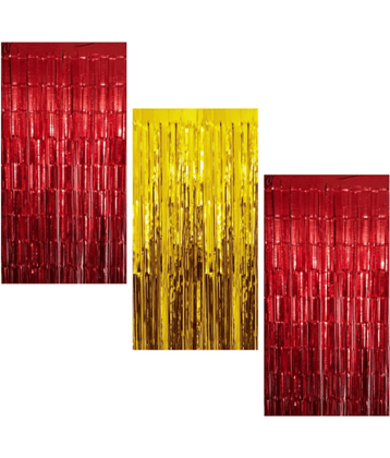 Jolly Party   2 Red 1 Golden Fringe Curtains Pack of 3