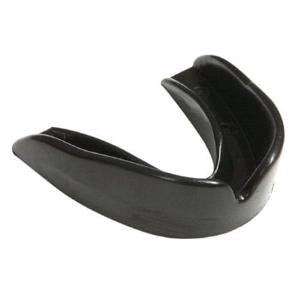 Invincible Classic Style Mouth Guard (Standard, Black)