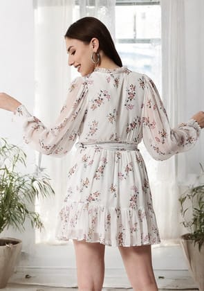 White Floral Ruffle Sleeve Dress-M