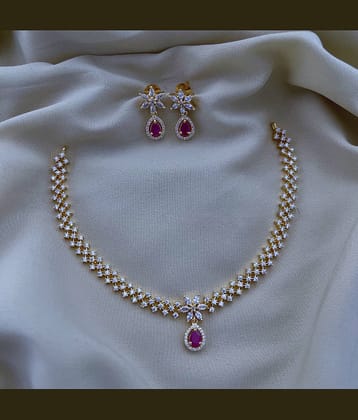 ROFARWORD Gold Brass Necklace Set ( Pack of 1 )