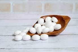 TUSKY MOTHBALLS(NAPH)-CLR