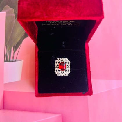 millie ad ring-red