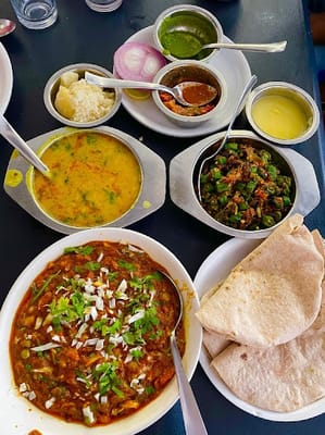 YARA'S RESTAURANTS