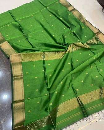 Evocative Maheshwari Pure Silk Meena Buti Green Saree