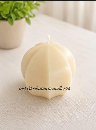 Crystal ball candle