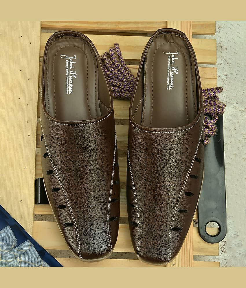 John Karsun - Black Men's Toe covered Flip Flop